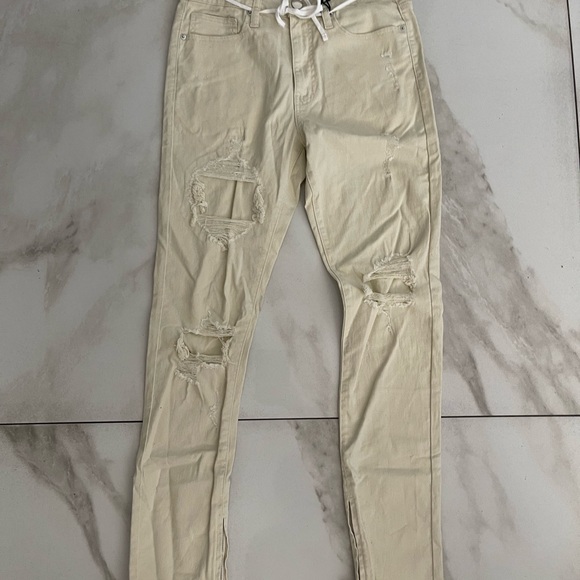 Off white Cream Skinny Jeans size 30 men.. distressed with zipper at bottom. - Picture 1 of 7